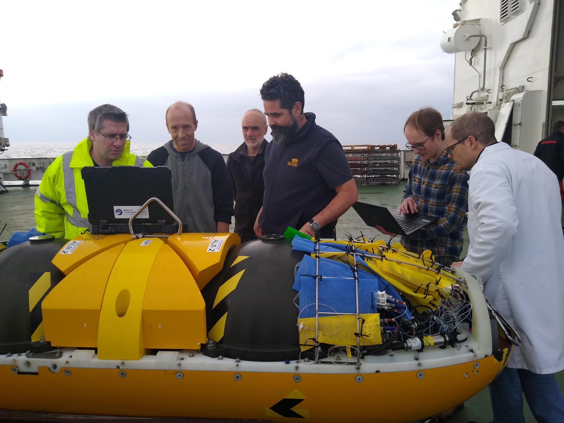 Lab-on-chip on Boaty