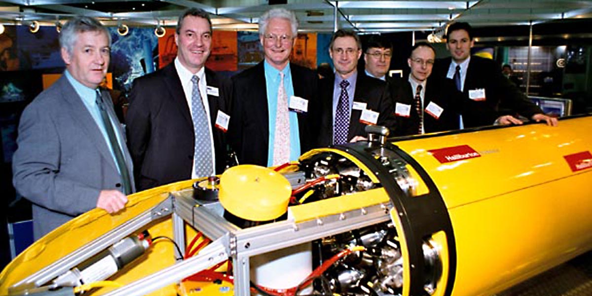 The Autosub and Haliburton SubSea7 teams at Oceanology International with the Geosub.