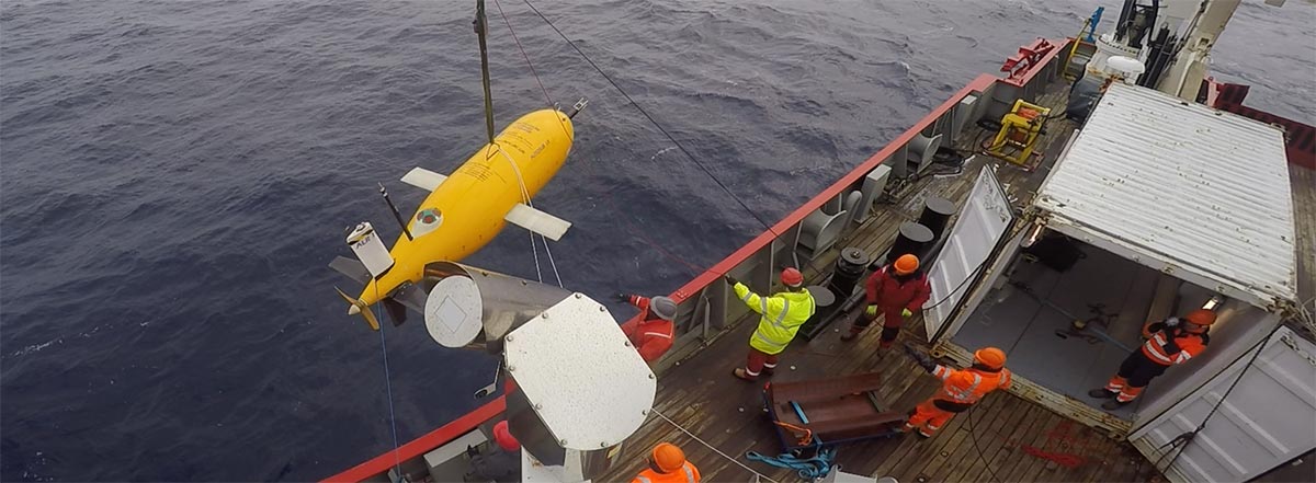 Boaty McBoatface being launched from the RRS <em>James Clarke Ross</em>.