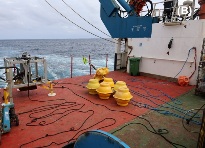 Bathysnap equipment