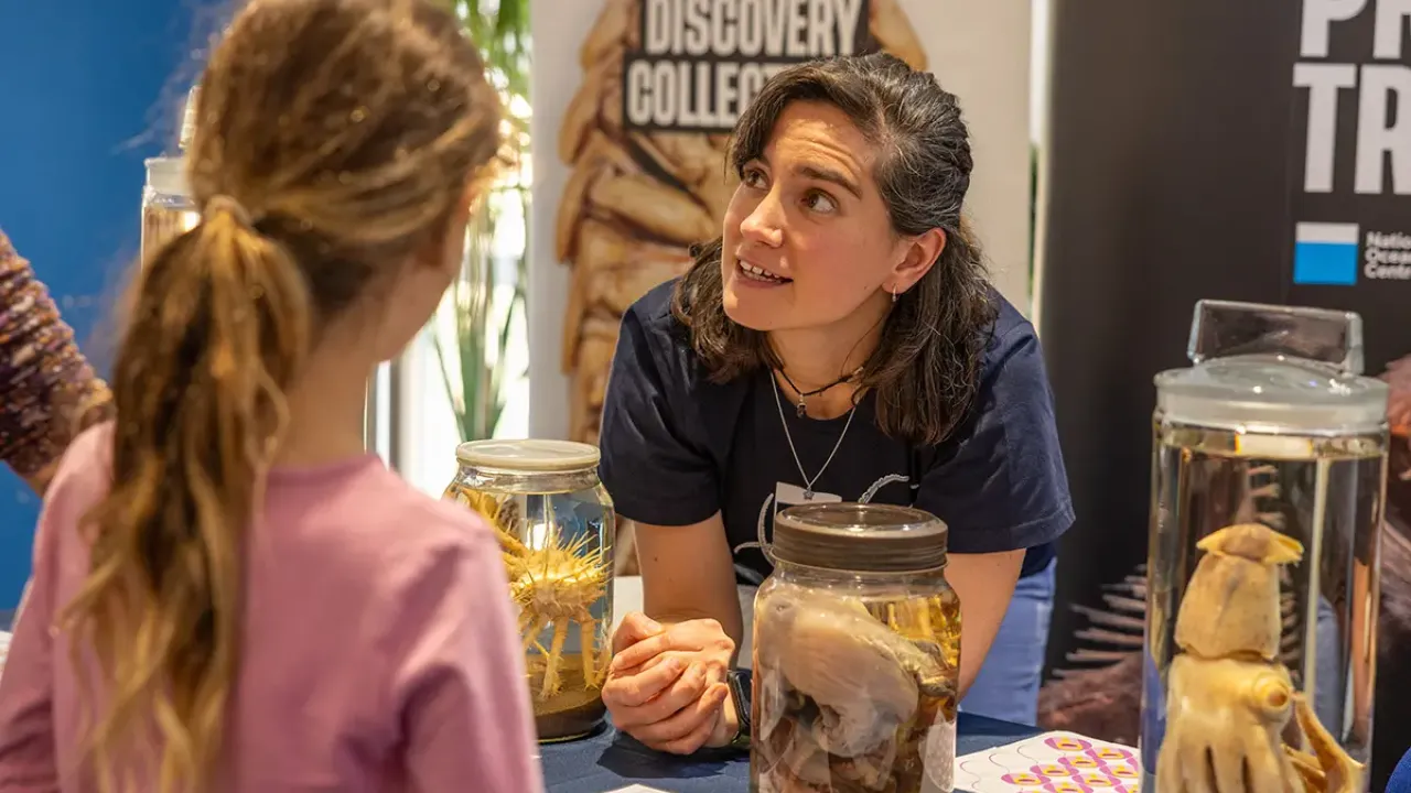 OpenDay2025- Girl looking at Discovery Collection