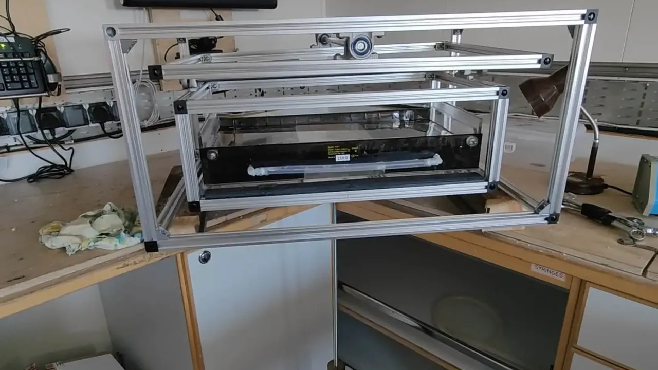 JC241 Gimbal table