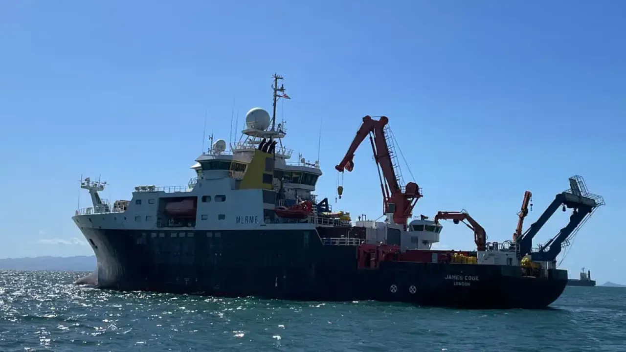 RRS James Cook on JC241