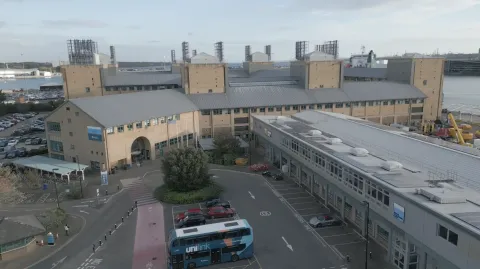 Southampton's Waterfront Campus Opens