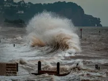 Large coastal wave