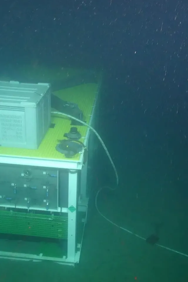 Landers and Benthic Instruments