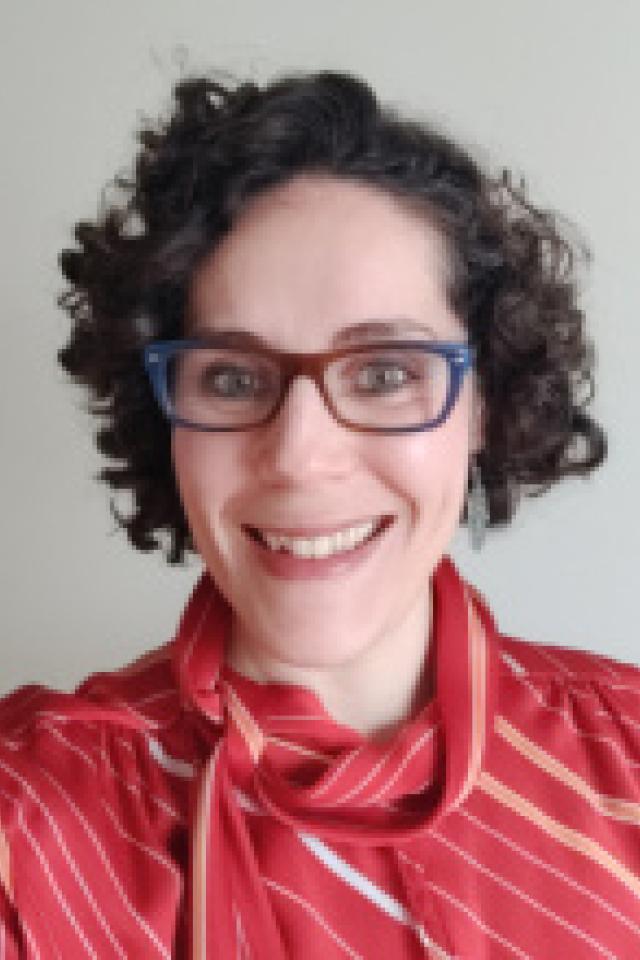 Dr Elena García-Martín