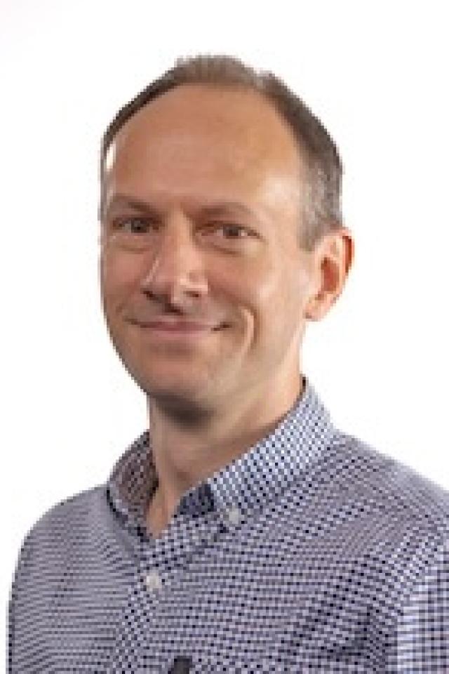 Dr Jules Kajtar
