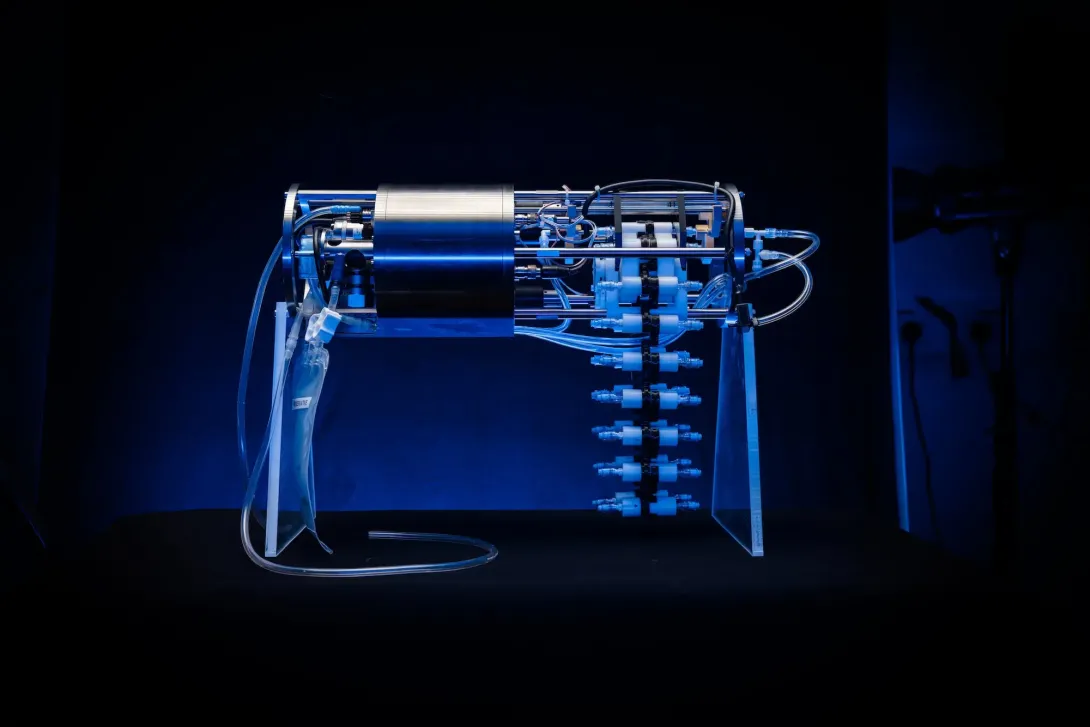 RoCSI (Robotic Cartridge Sampling Instrument)